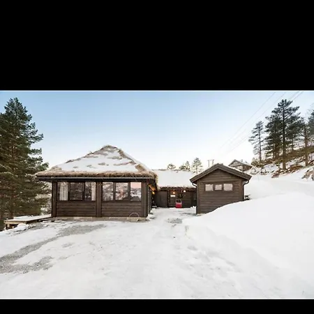 Holiday home Flott Stor Rett Ved Golfbane , Skianlegg Og Haugen (Agder)